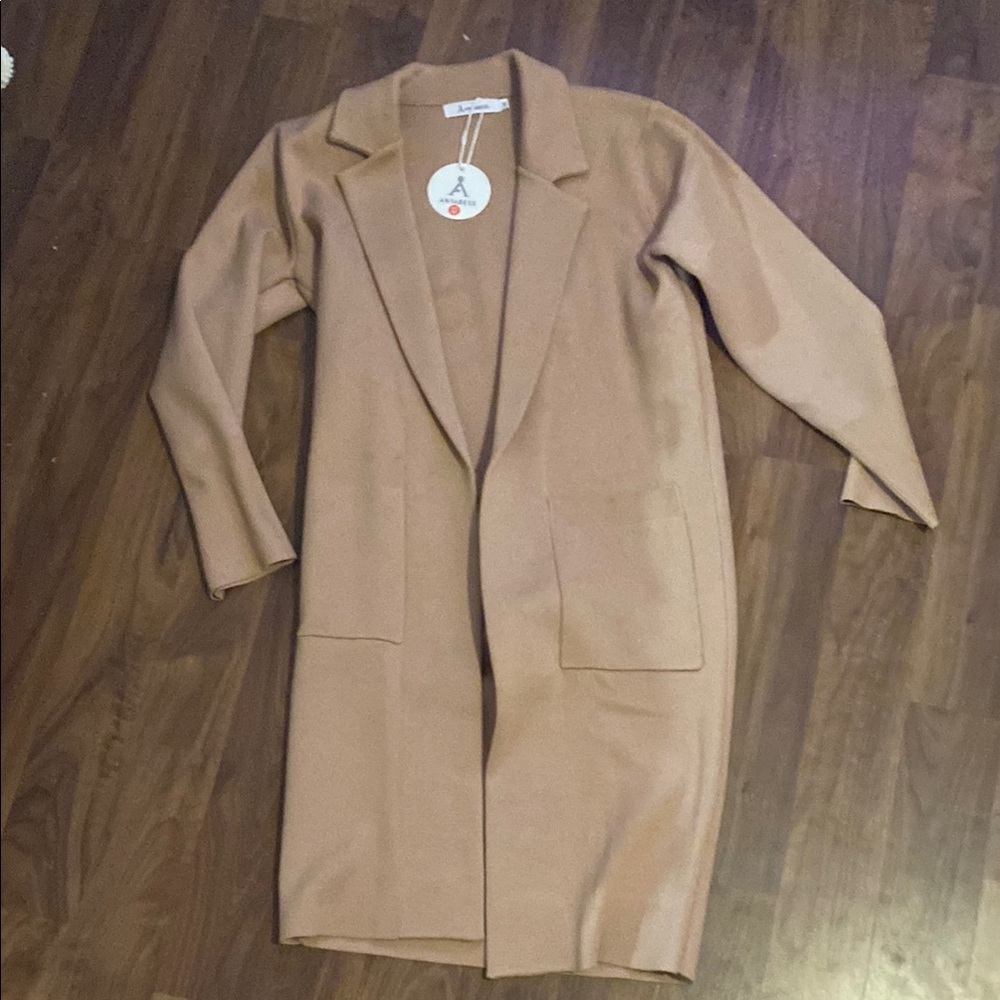 Classic Tan Trench Coat for Women